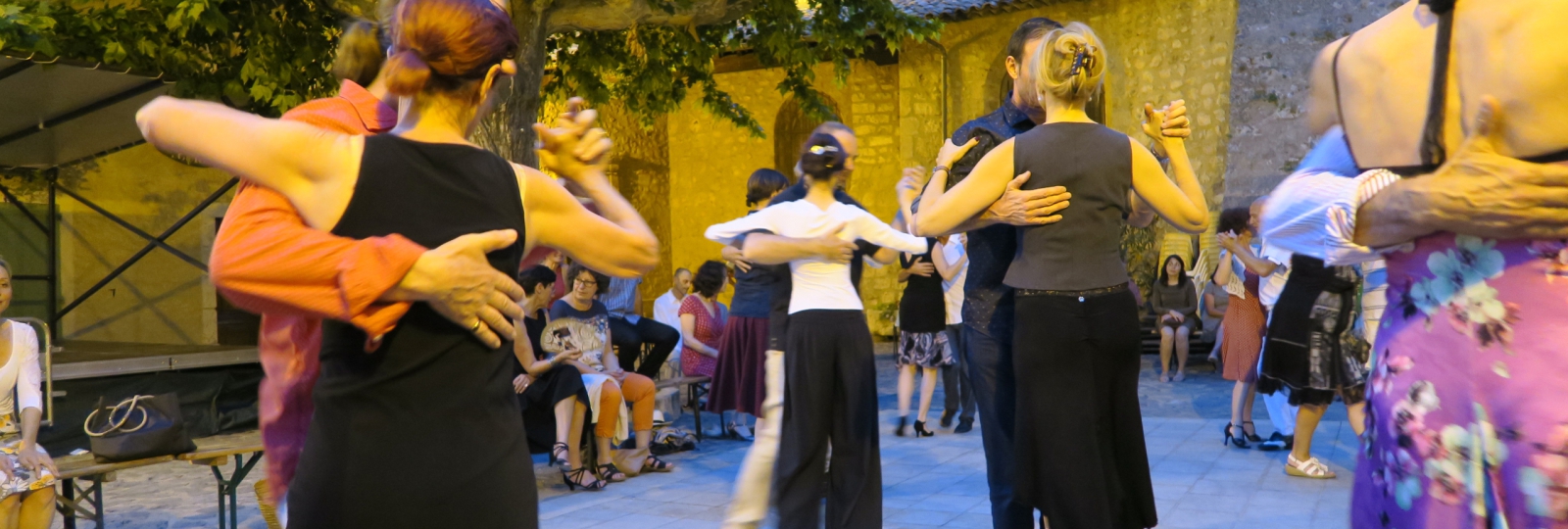 Milonga sous l'étoile à Moustiers Ste Marie